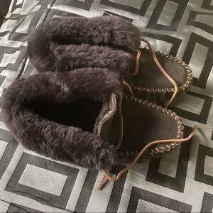 EMU Brown loafer style booties, Women's Moccasin Slippers Micro Suede Warm Faux